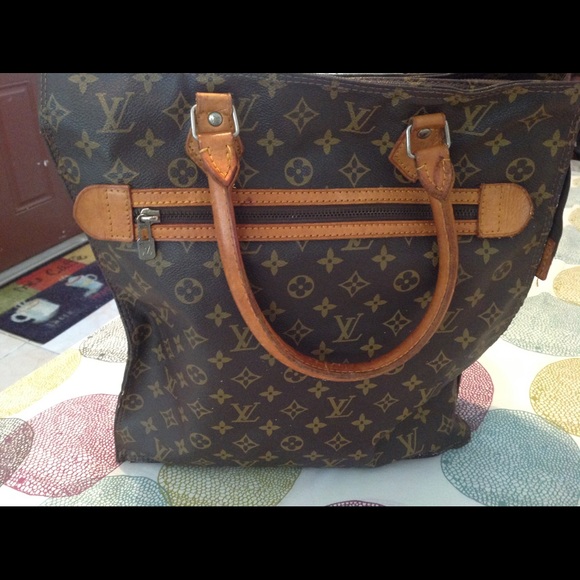 Handbag - Picture 3 of 3